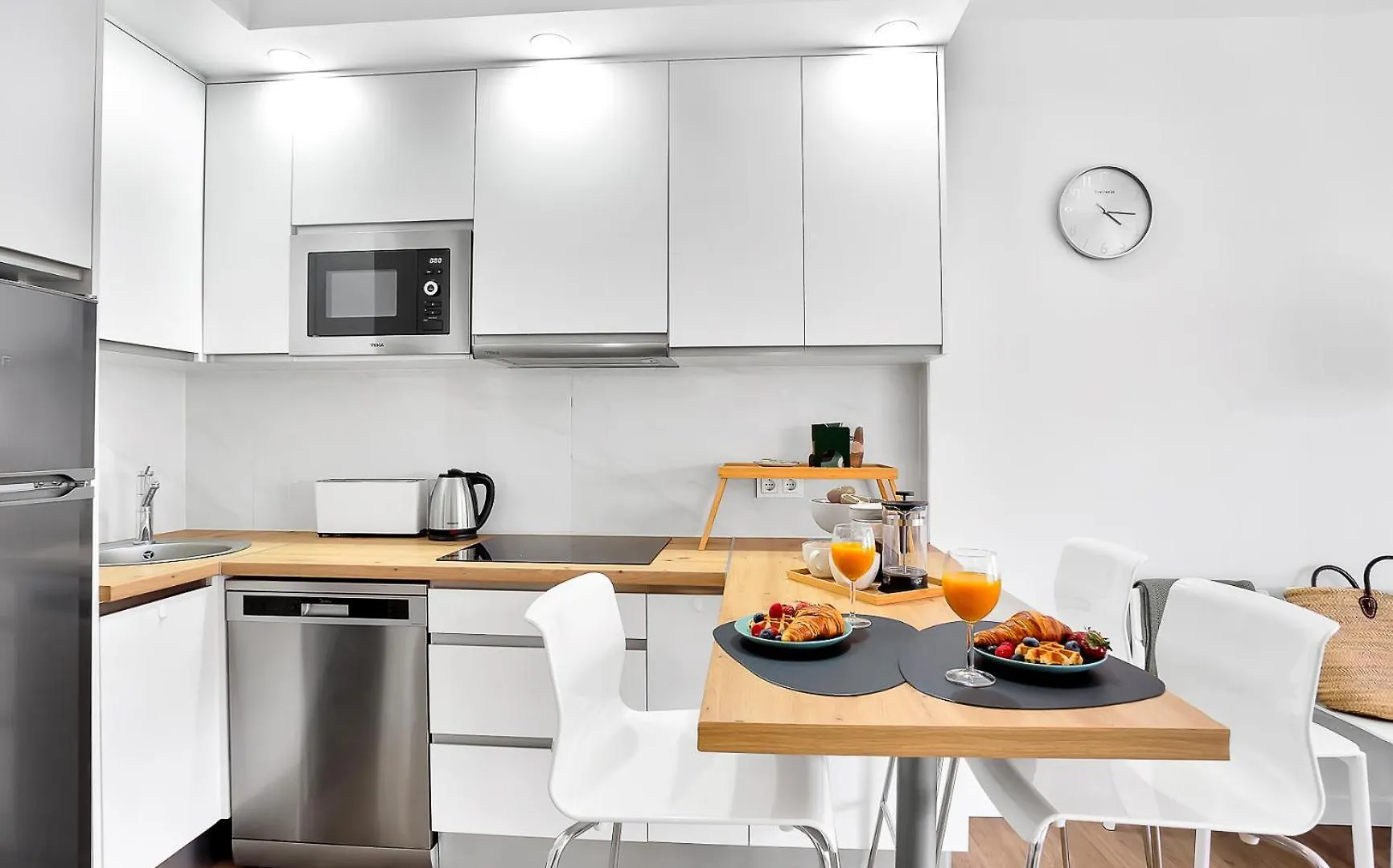 Modern Beach Apartment Romana Playa 723 In Marbella, Elviria Spain