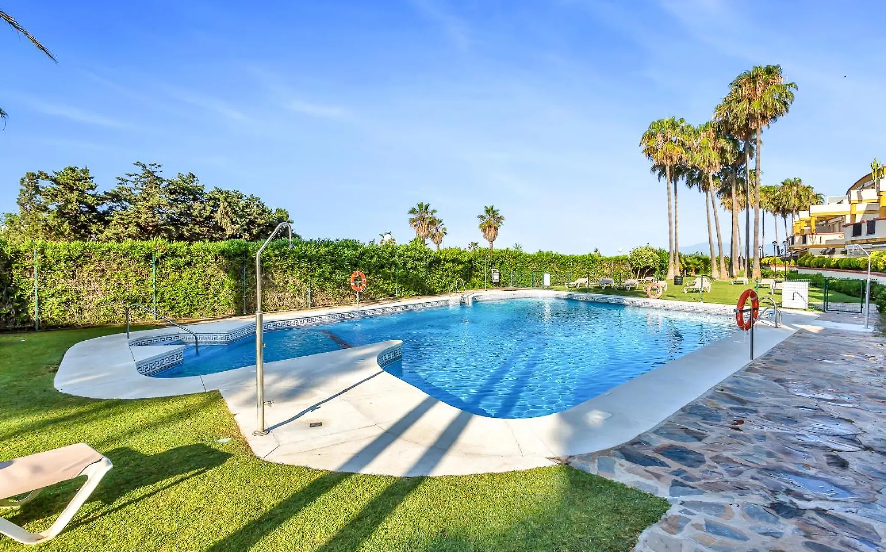 Modern Beach Apartment Romana Playa 723 In Marbella, Elviria España